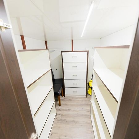 Empirium Apartman Boedapest Buitenkant foto