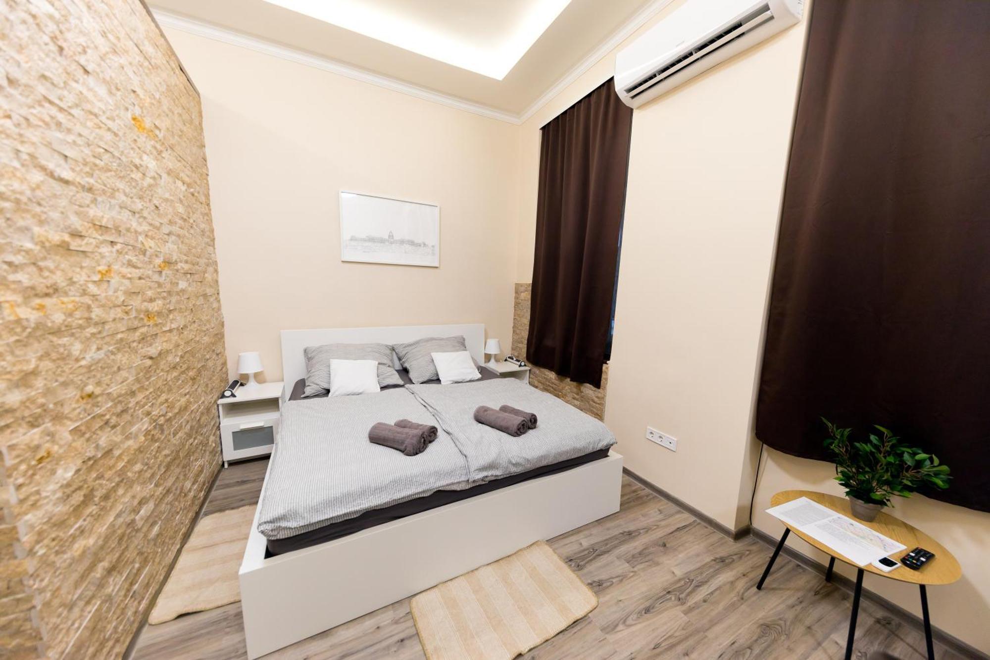 Empirium Apartman Boedapest Buitenkant foto